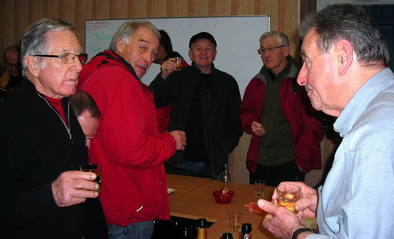 2011-01-06 18 On arrose.JPG